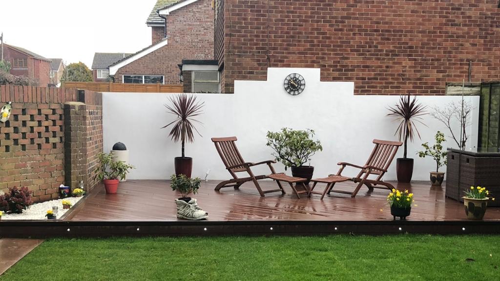 Courtyard garden